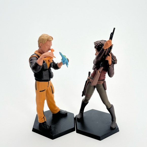 Wash & Zoe Loot Crate 5” Figurines Firefly/Serenity✨ - Picture 3 of 8